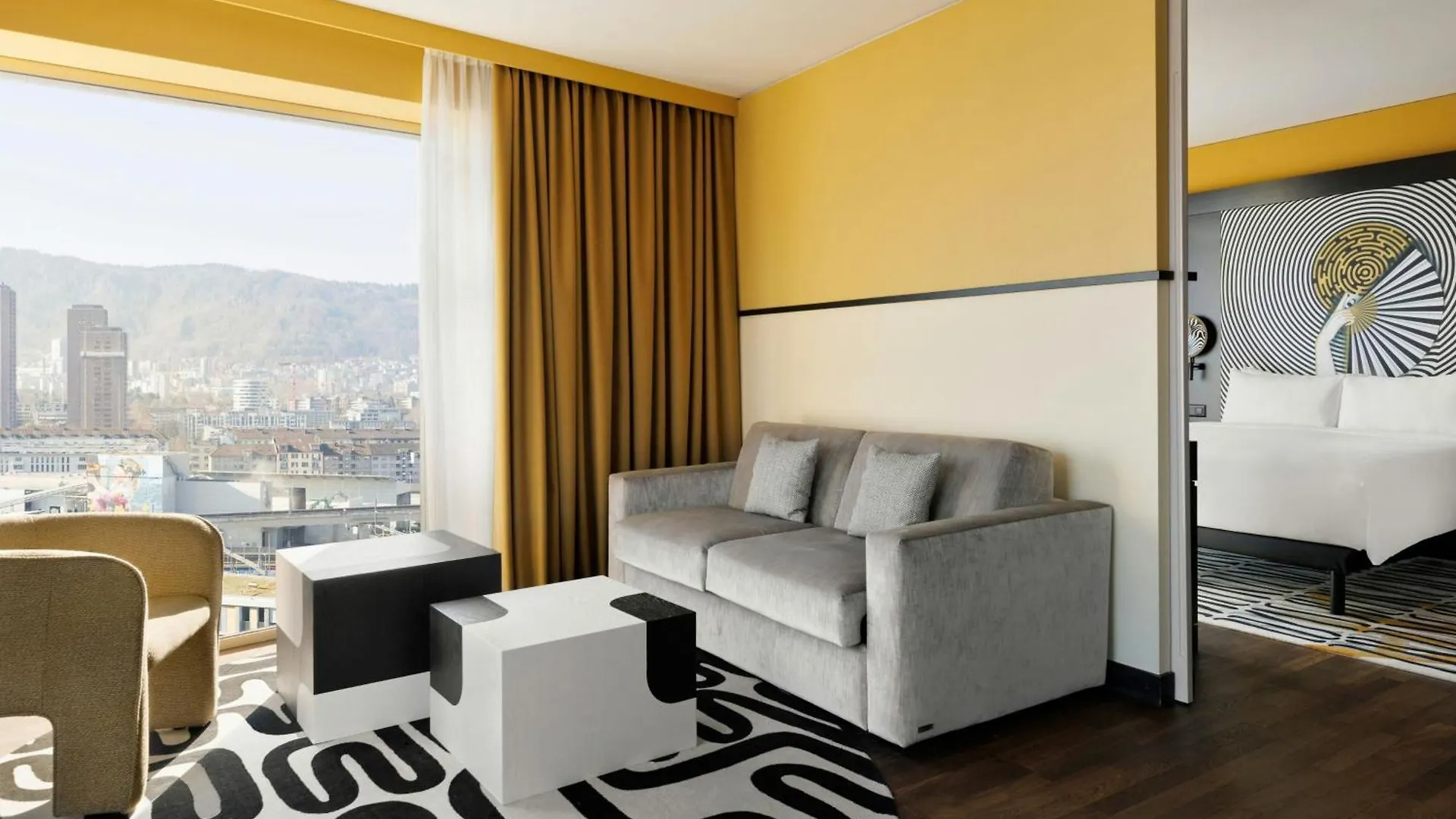 Renaissance Zurich Tower Hotel