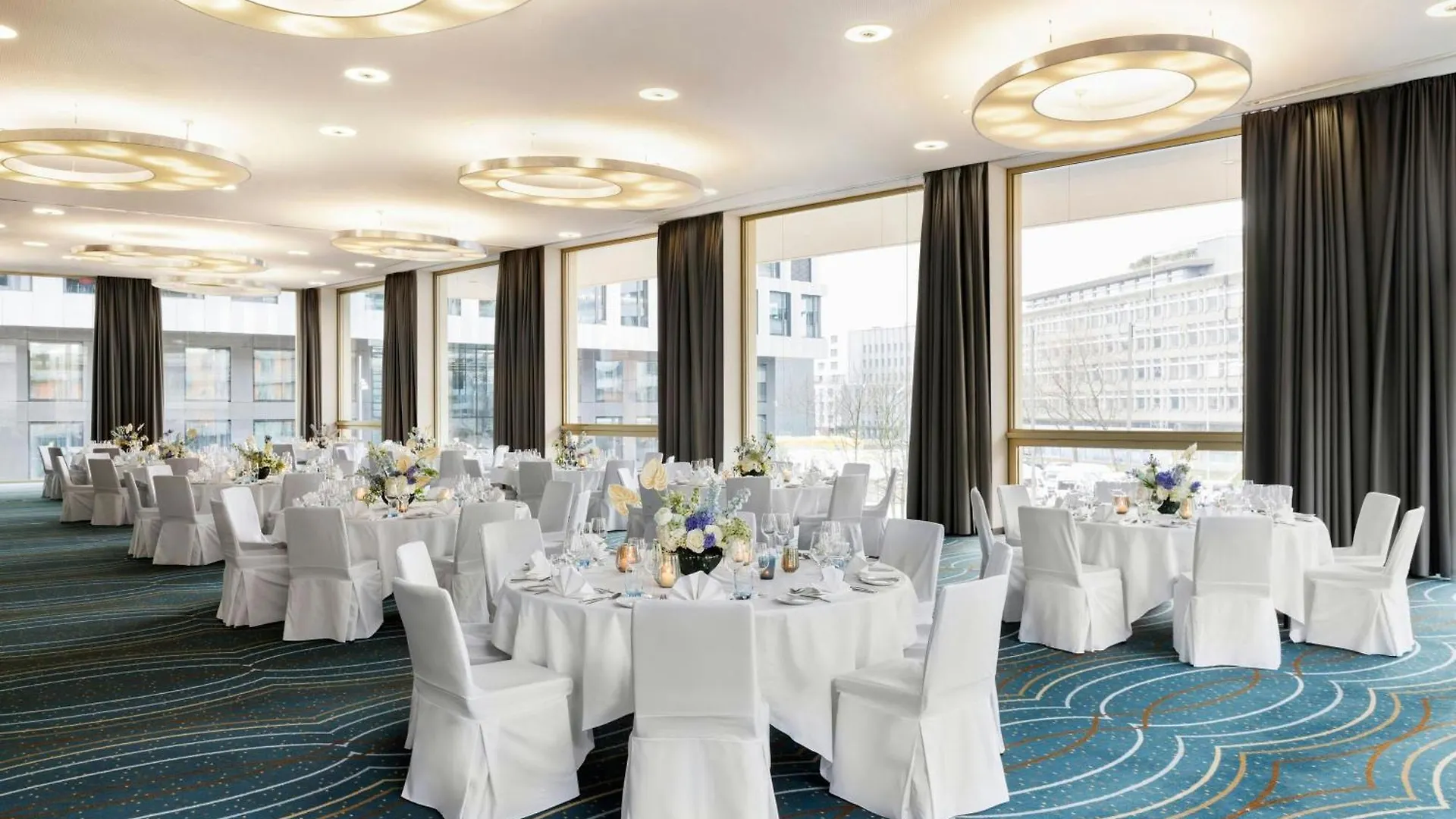 *****  Renaissance Zurich Tower Hotel Suiza