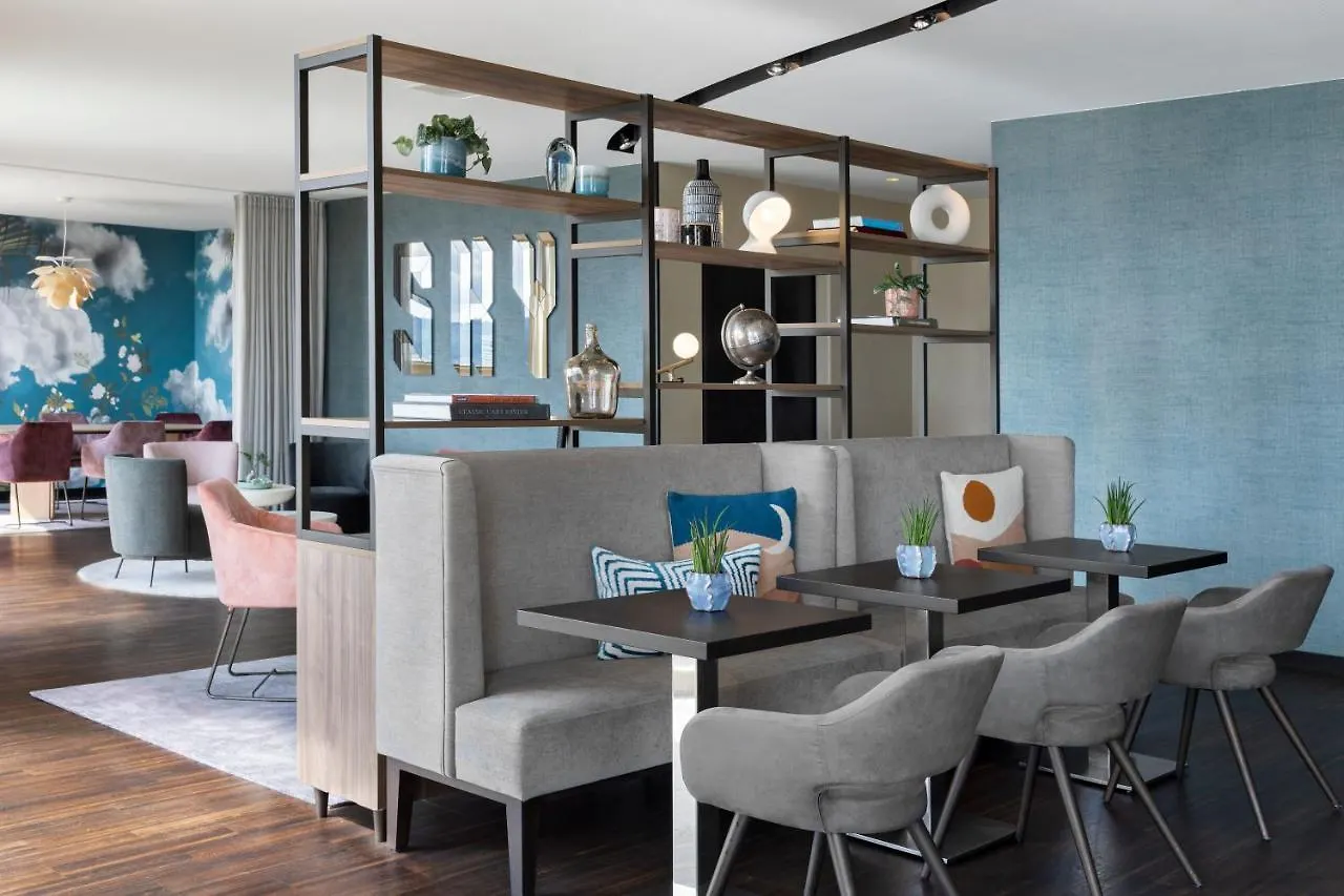 Renaissance Zurich Tower Hotel 5*,
