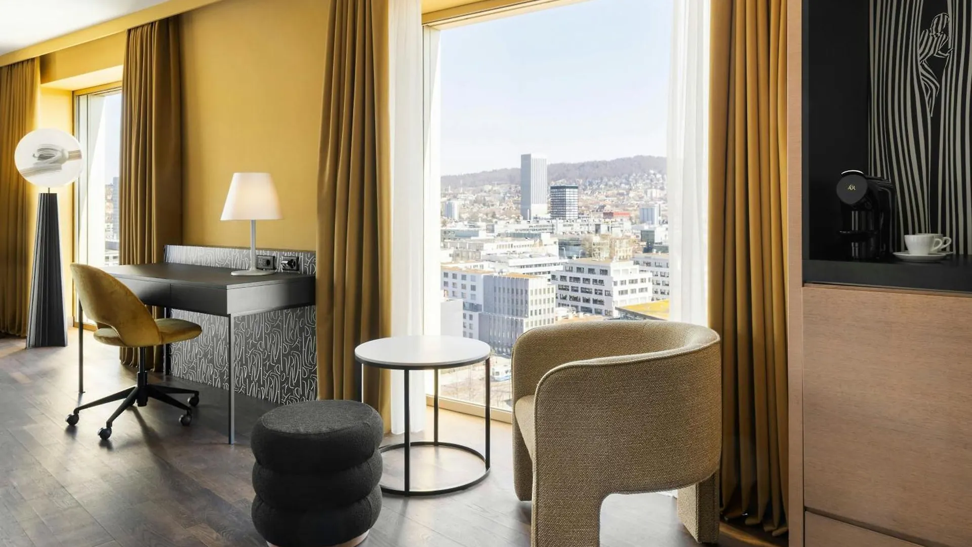 Renaissance Zurich Tower Hotel