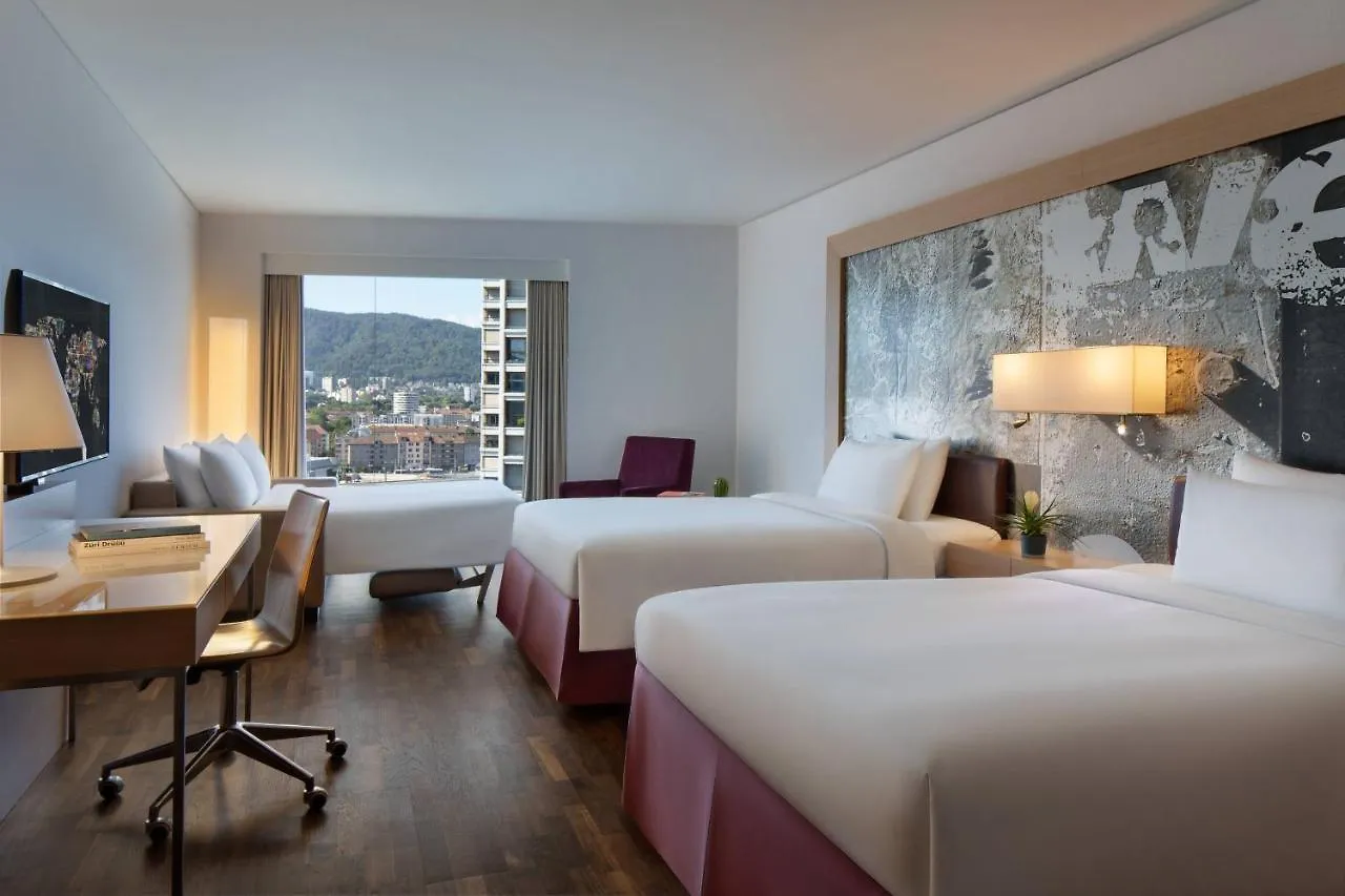 Renaissance Zurich Tower Hotel 5*,  שוויץ