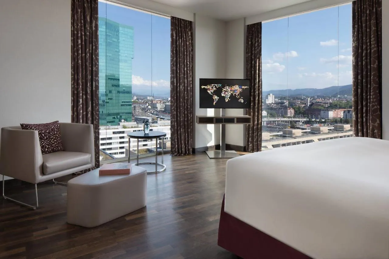 Renaissance Zurich Tower Hotel 5*,  שוויץ